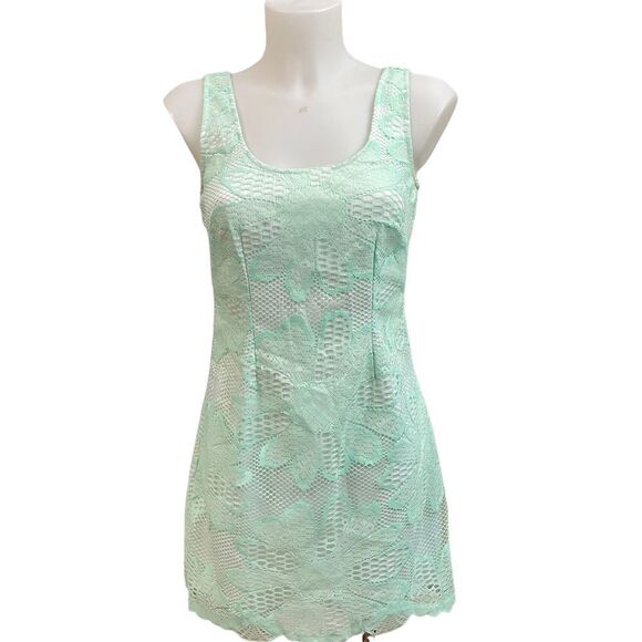 Lilly Pulitzer Lonnie Iridescent Daisy Lace Mini Dress Seafoam Green lined sze 0 - Picture 1 of 13